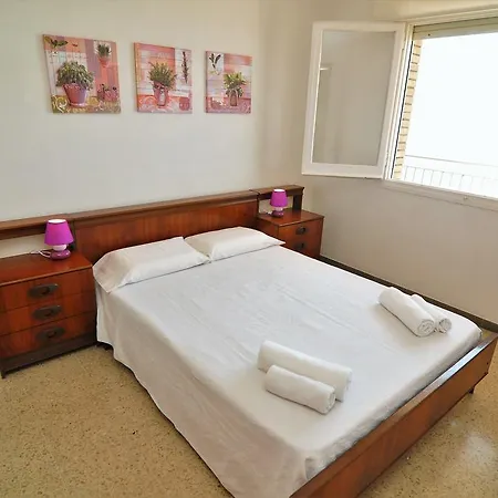 Homeholidaysrentals Mares Apartamento